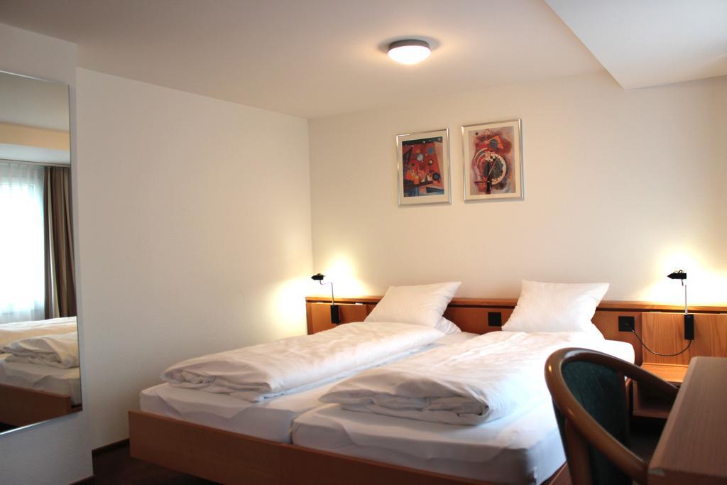 Hotel Freihof Swiss Lodge اونتراغري الغرفة الصورة