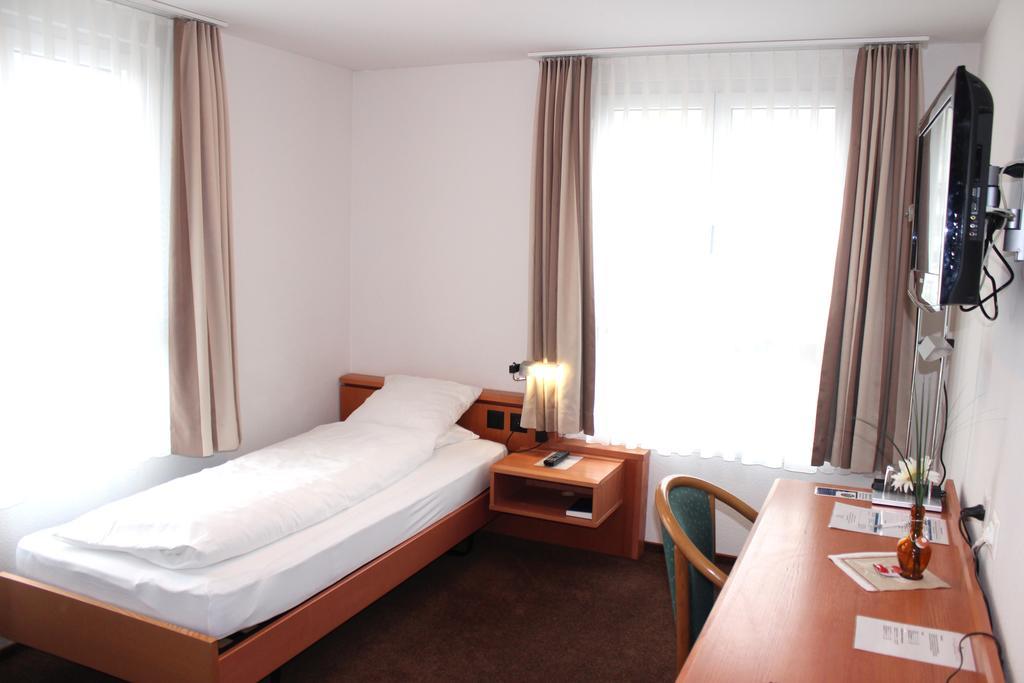 Hotel Freihof Swiss Lodge اونتراغري الغرفة الصورة